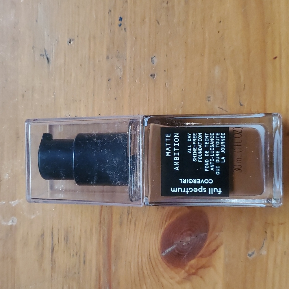 Covergirl Full Spectrum Matte Ambition All Day Foundation